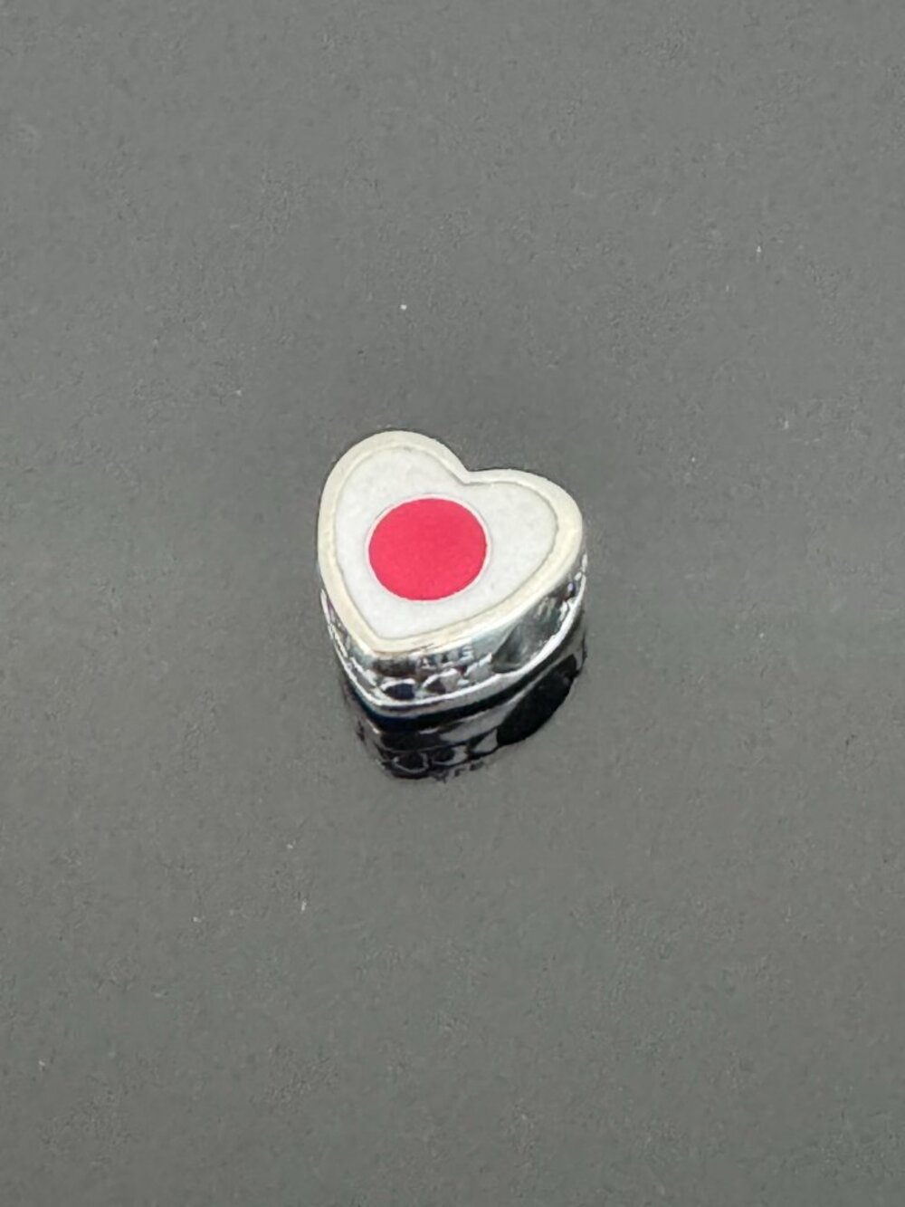 Authentic Pandora Japan Exclusive Travel Heart Charm - Picture 3 of 8